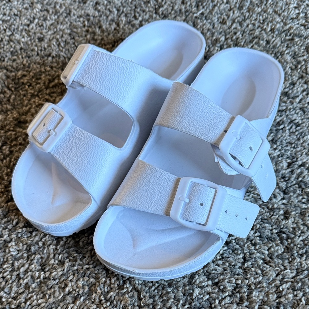 Source Unknown Kids Double Strap White Sandals